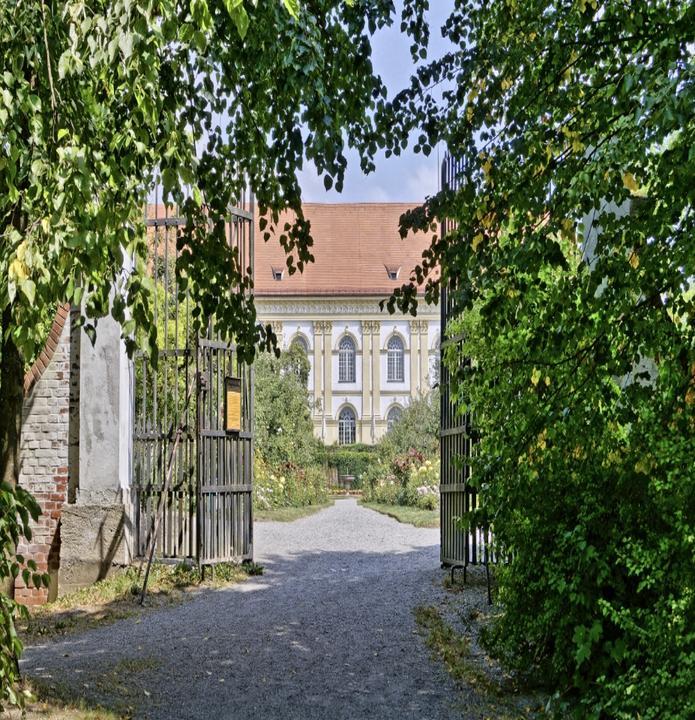 Schloss Dachau Cafe Restaurant